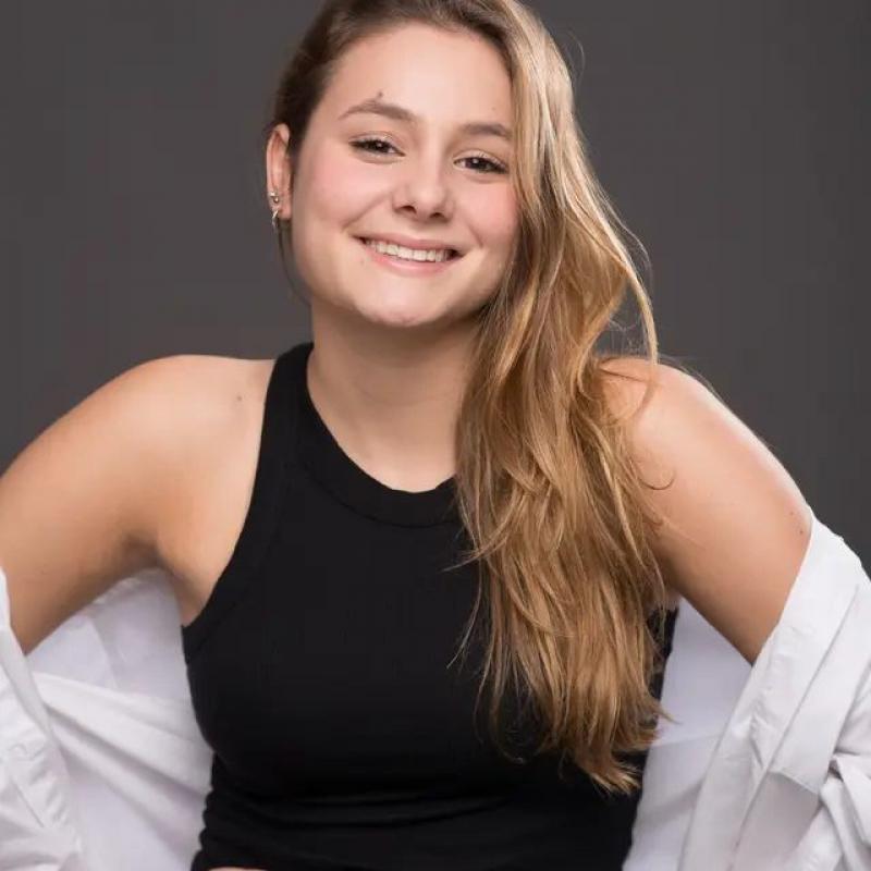 Melania Velazquez 0001